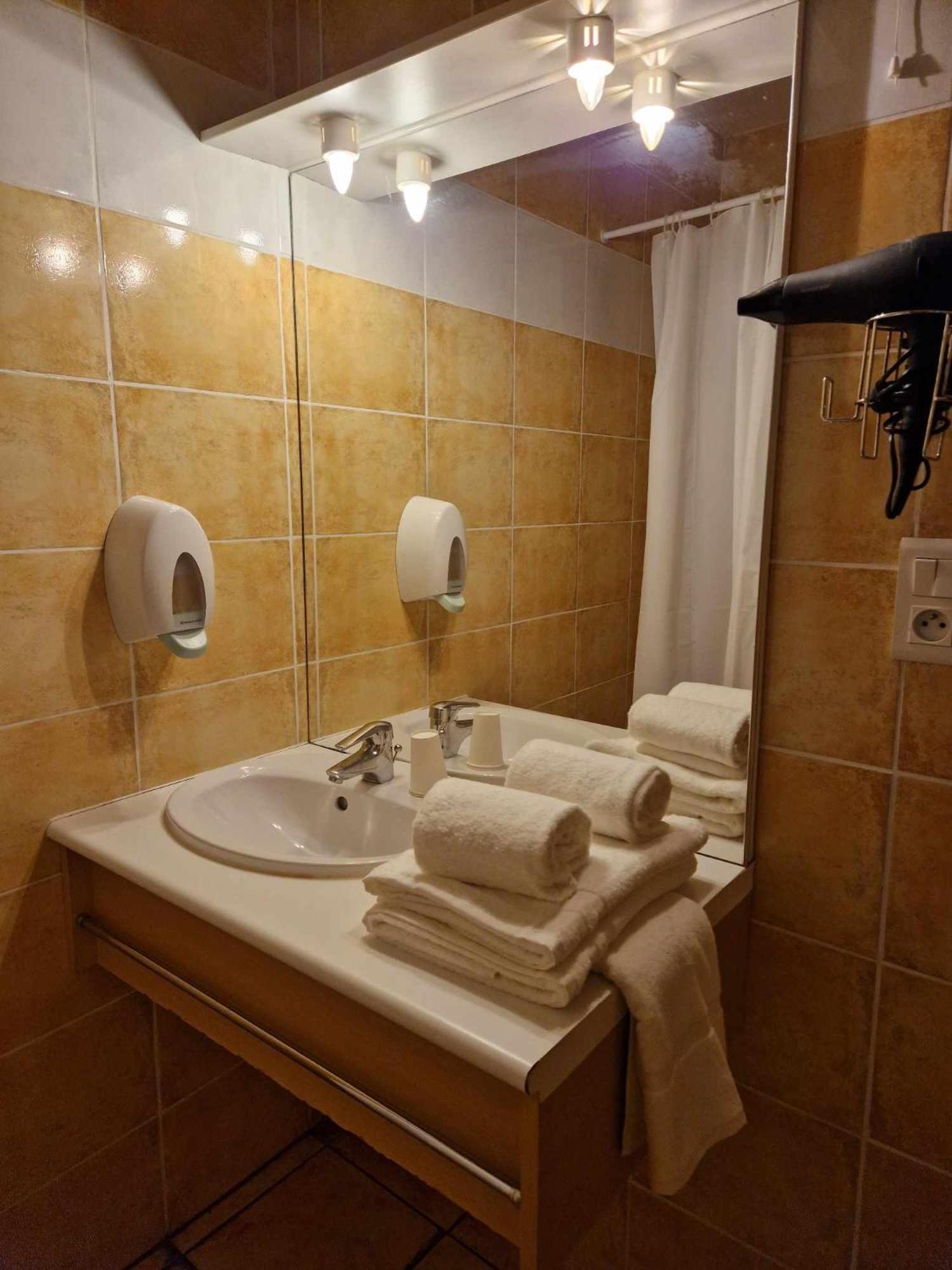 Tempo Hotel Мійо Екстер'єр фото