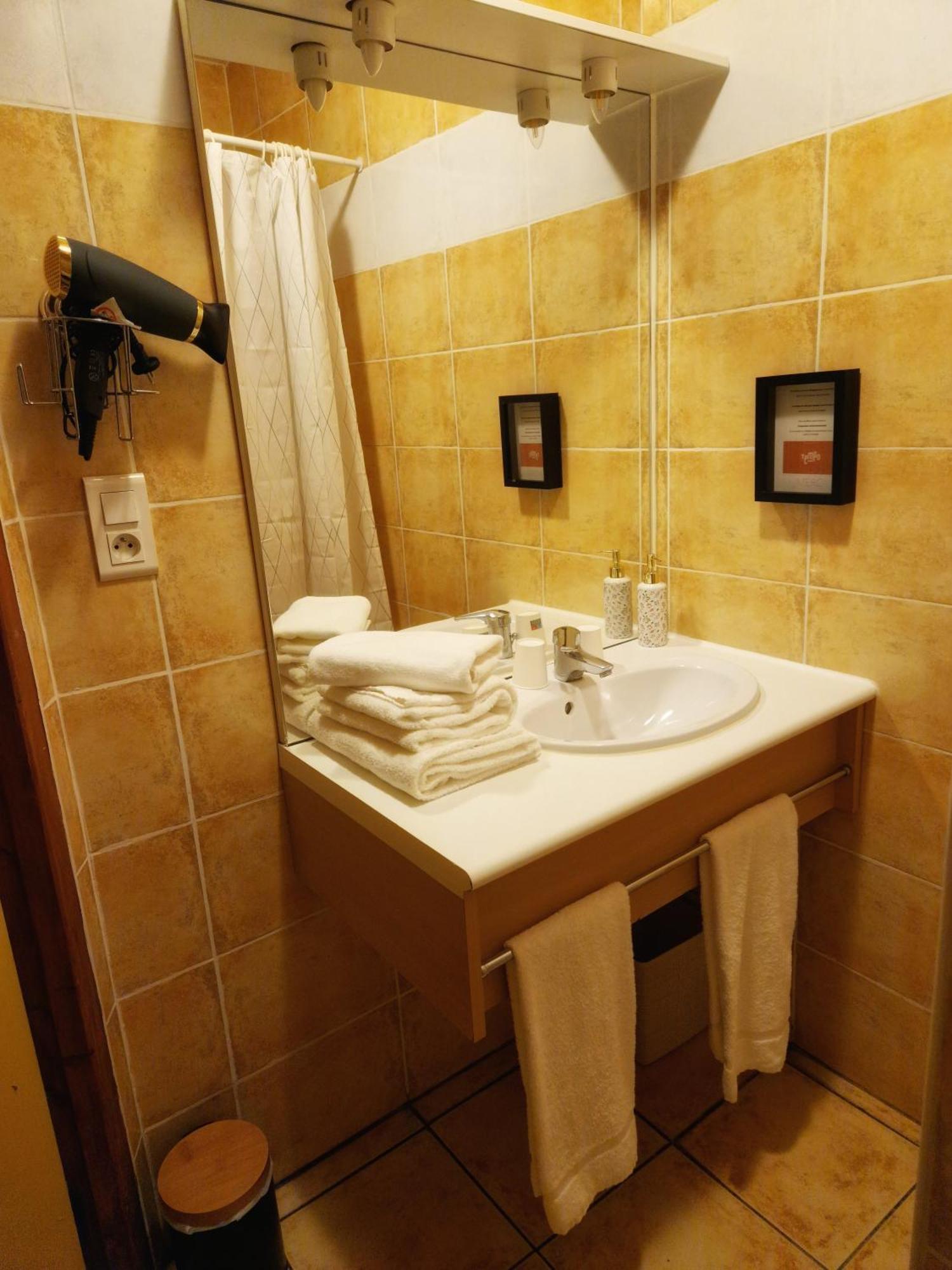 Tempo Hotel Мійо Екстер'єр фото